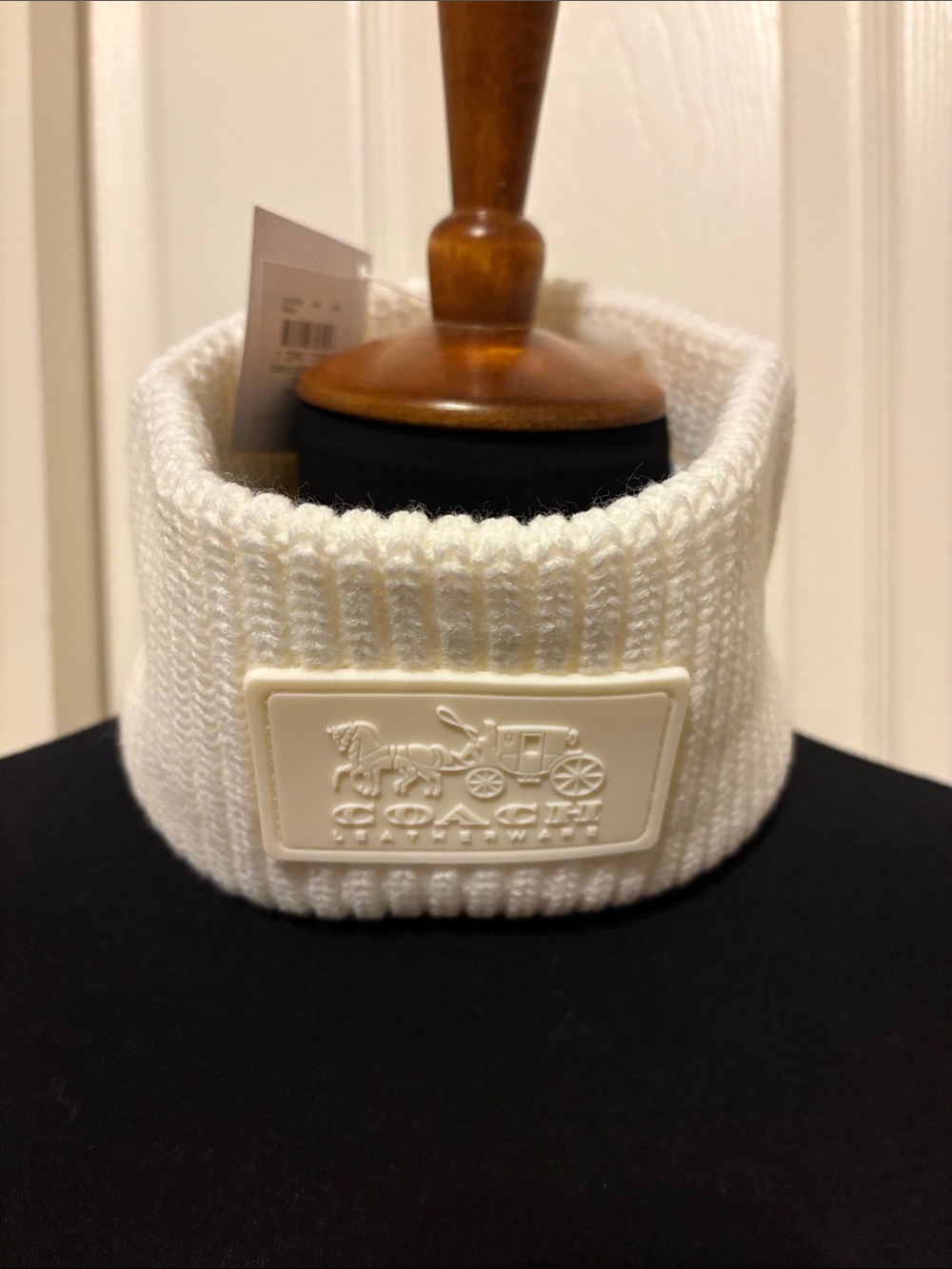 NWT Coach  Cream Ribbed Knit Neck/Hair Warmer with Logo Patch